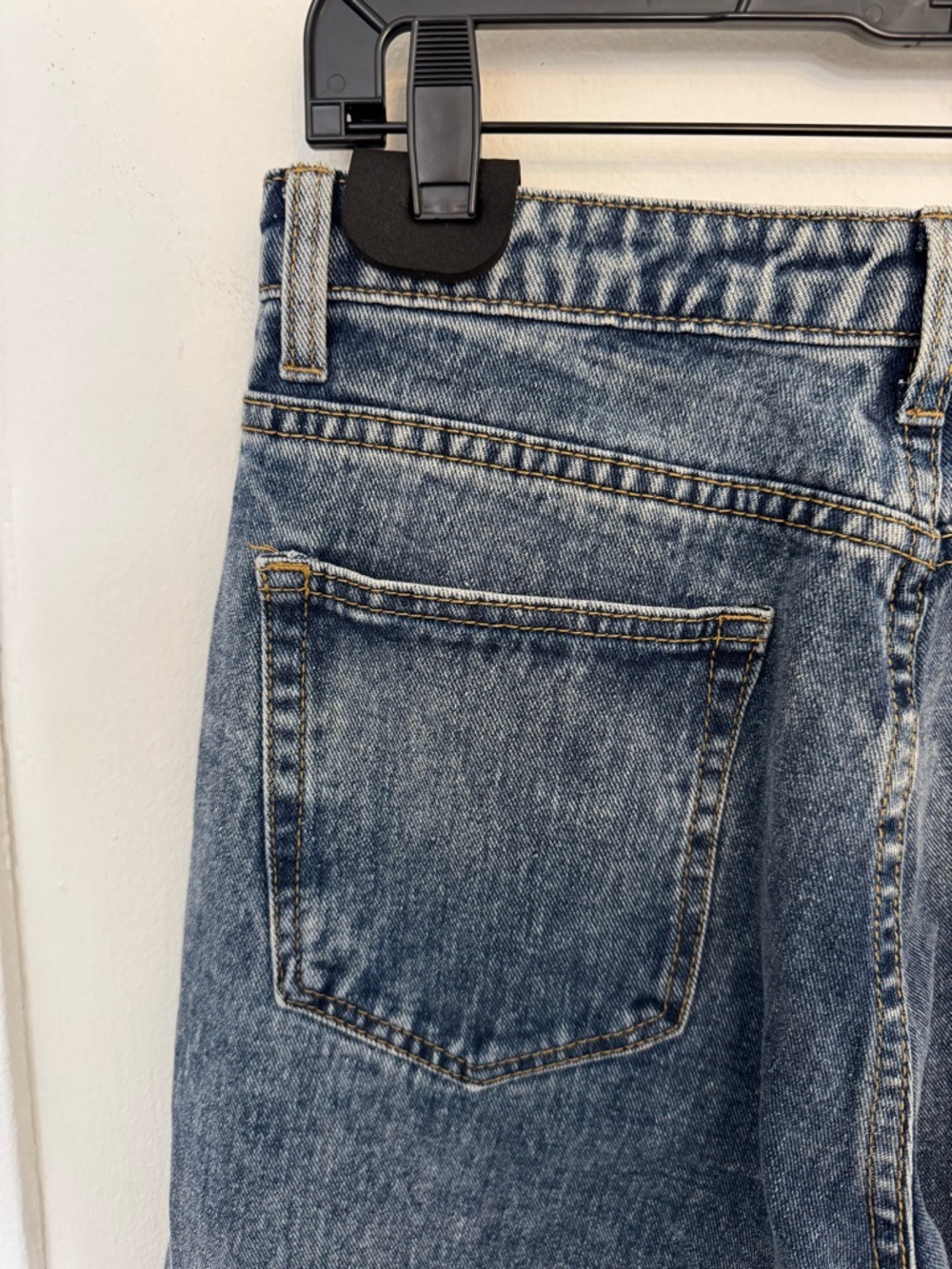 PrettyLittleThing Mom Jeans - Picture 5 of 5